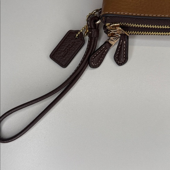 Sold - Picture 5 of 11